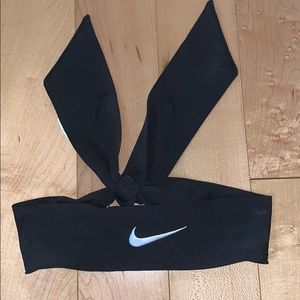 NIKE tie headband